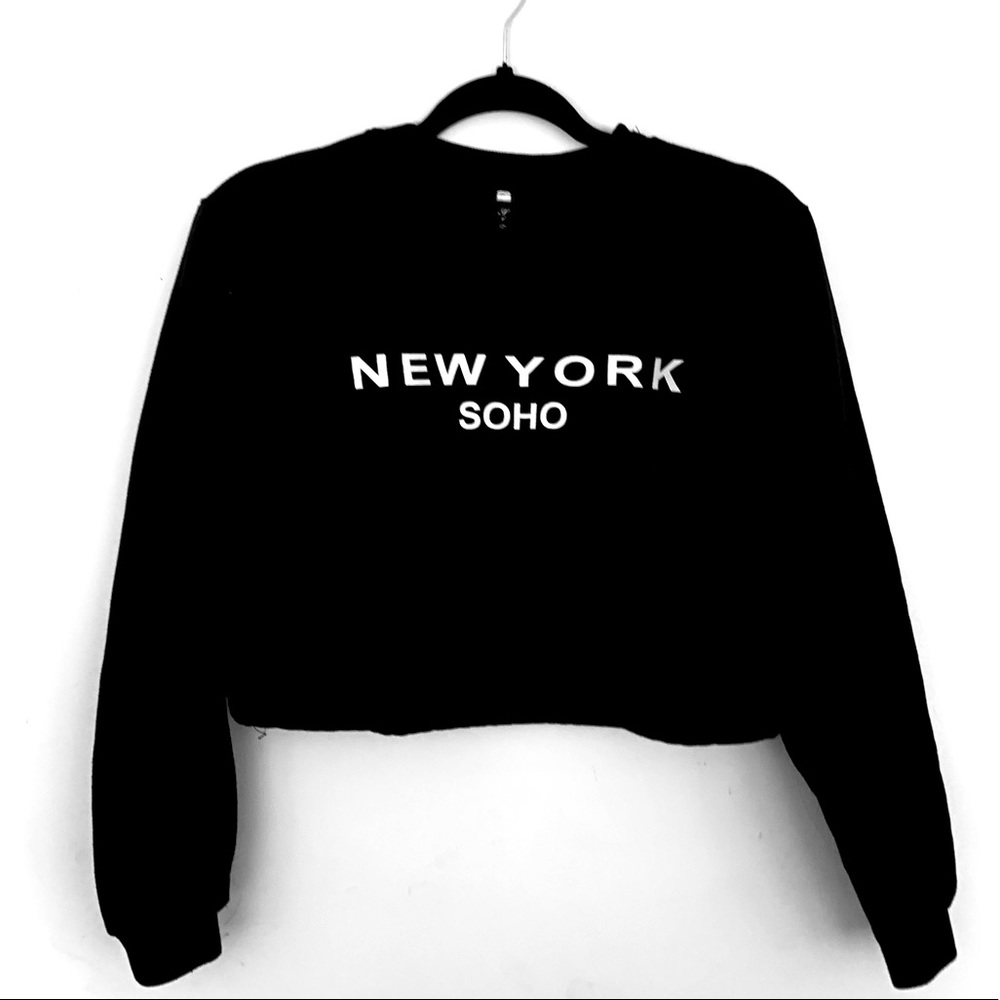 Black, medium crop sweatshirt